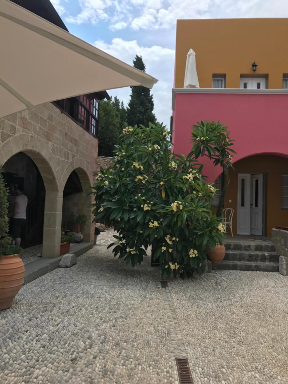 Saint Artemios Hotel And Oriental Suites Rhodes City Екстер'єр фото