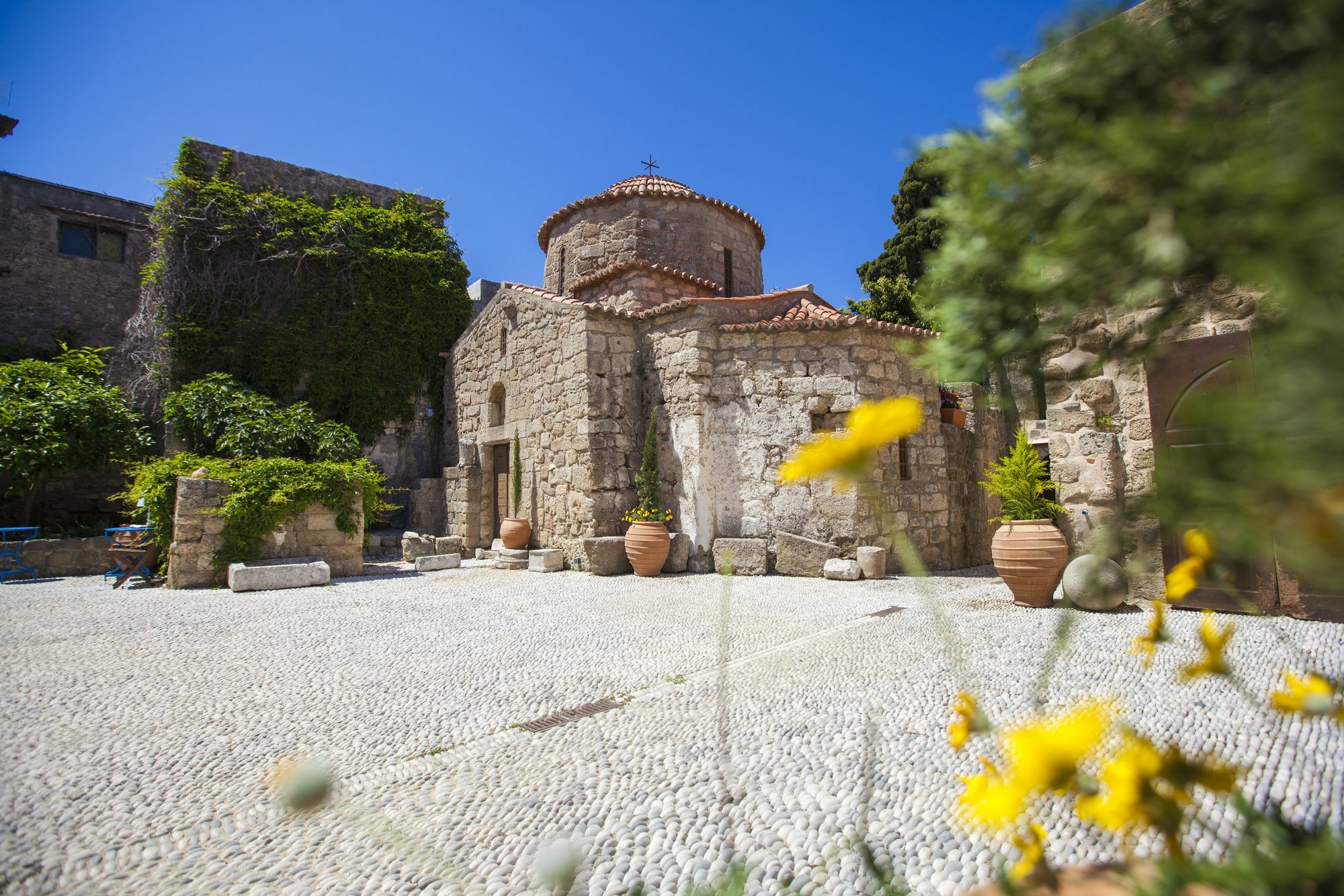 Saint Artemios Hotel And Oriental Suites Rhodes City Екстер'єр фото